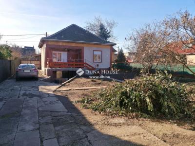 Eladó családi ház Budapest