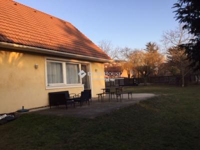 Eladó családi ház Budapest