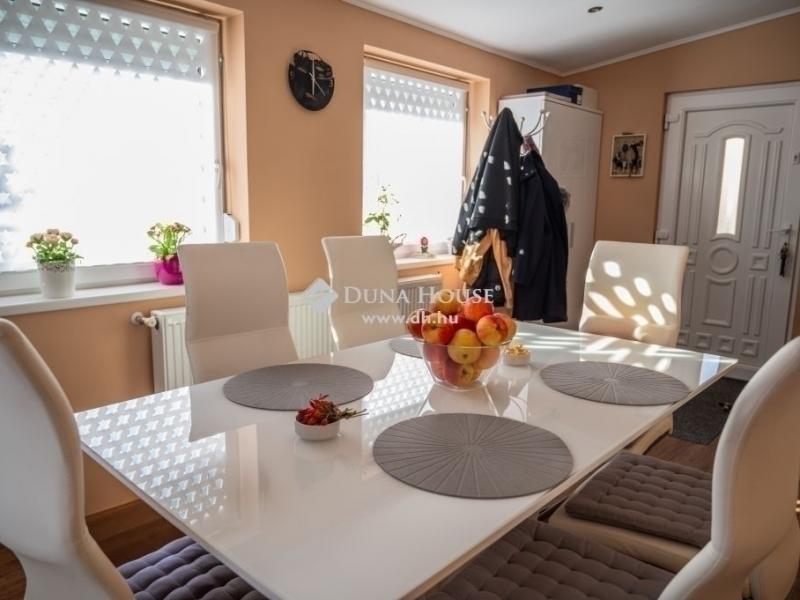 Eladó családi ház Budapest