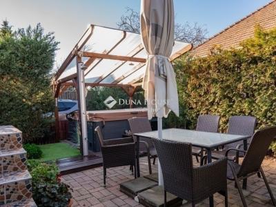 Eladó családi ház Budapest