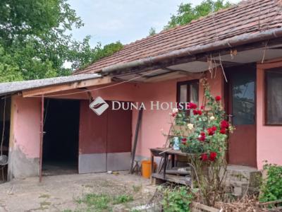 Eladó családi ház Budapest