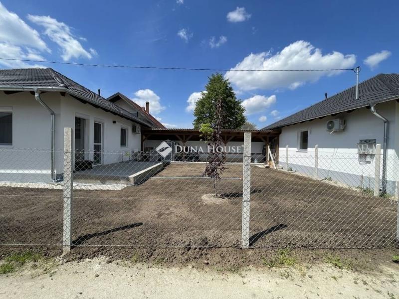Eladó ikerház Inárcs