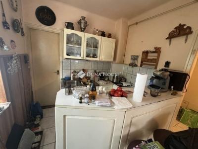 Eladó családi ház Érd