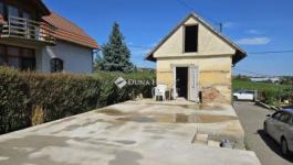 Eladó lakóövezeti telek Pécs