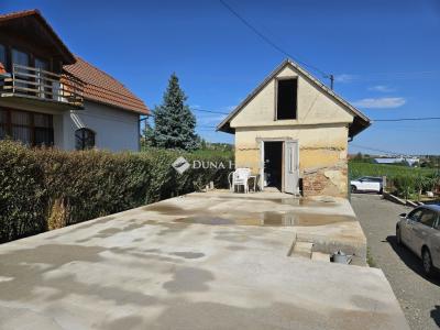 Eladó lakóövezeti telek Pécs