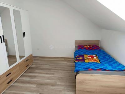 Eladó lakás Kozármisleny