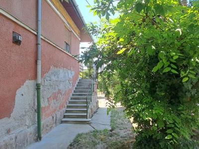 Eladó családi ház Budapest