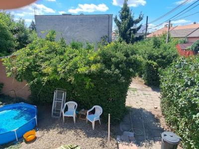 Eladó családi ház Budapest