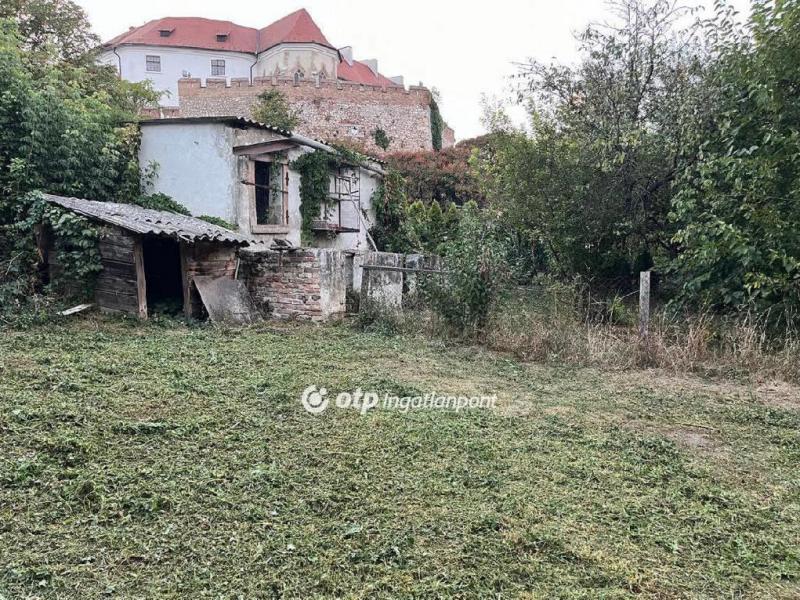 Eladó családi ház Siklós