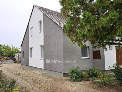 Eladó családi ház Sárszentmihály