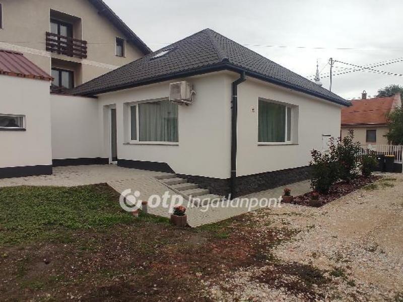 Eladó családi ház Balmazújváros