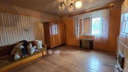 Eladó lakás Csorvás