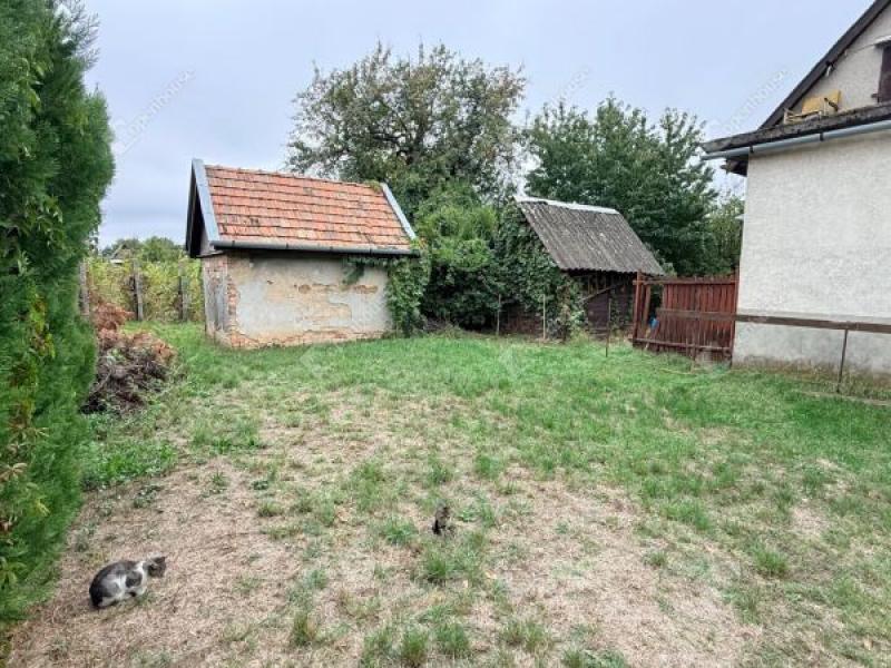 Eladó nyaraló Monor