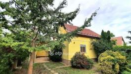 Eladó családi ház Kiskunfélegyháza