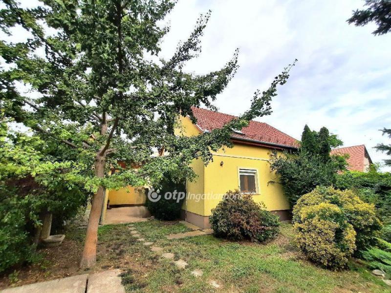 Eladó családi ház Kiskunfélegyháza