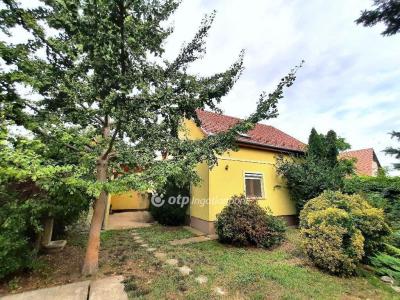 Eladó családi ház Kiskunfélegyháza