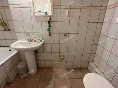 Eladó lakás Kecskemét