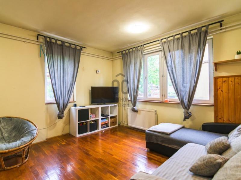 Eladó családi ház Budapest