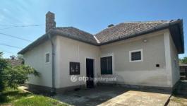 Eladó családi ház Derekegyház