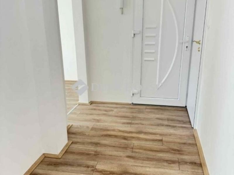Eladó lakás Pécs