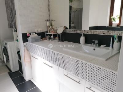 Eladó családi ház Pécs