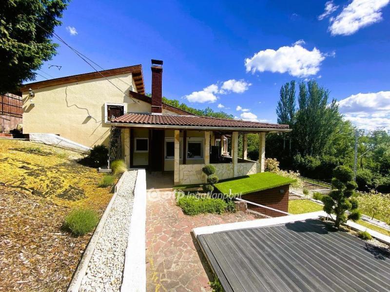 Eladó nyaraló Balatonalmádi