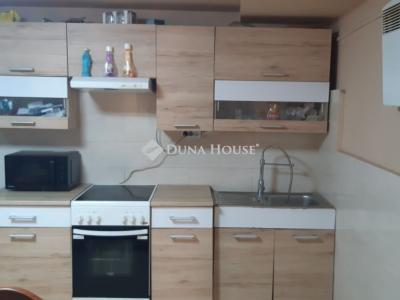 Eladó családi ház Jászberény