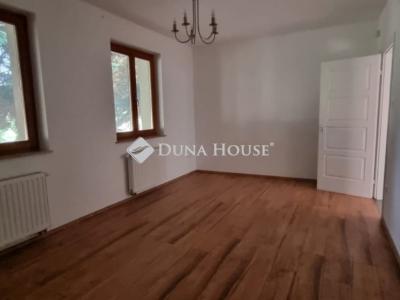 Eladó családi ház Dány