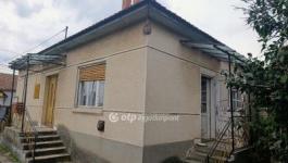 Eladó családi ház Jászfényszaru