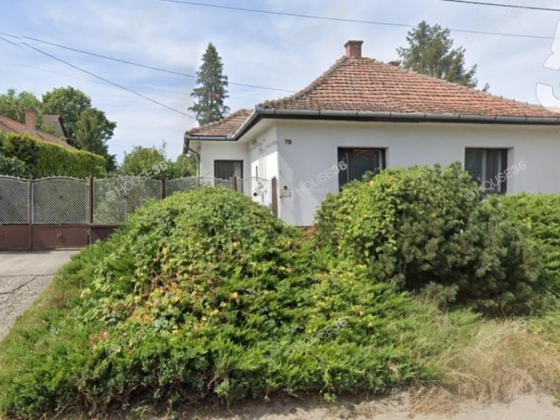 Eladó családi ház Lajosmizse