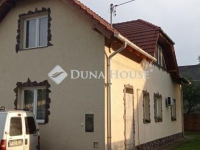 Eladó családi ház Budapest