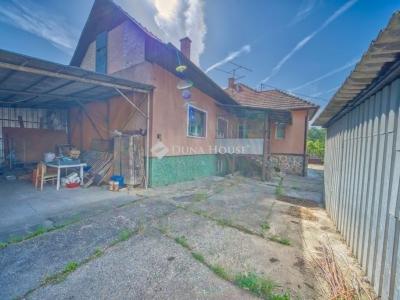 Eladó családi ház Budapest