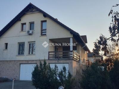 Eladó családi ház Budapest