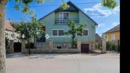 Eladó családi ház Budapest