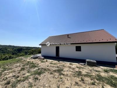 Eladó családi ház Pécs