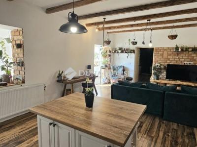 Eladó családi ház Baksa