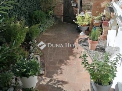 Eladó családi ház Pécs
