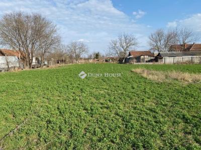 Eladó lakóövezeti telek Derecske
