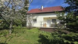 Eladó családi ház Törökbálint