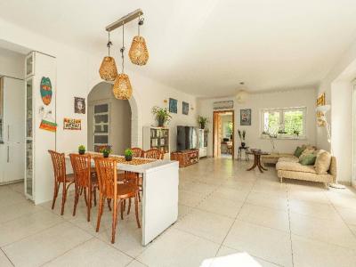 Eladó családi ház Velence