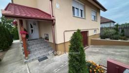 Eladó családi ház Dombrád