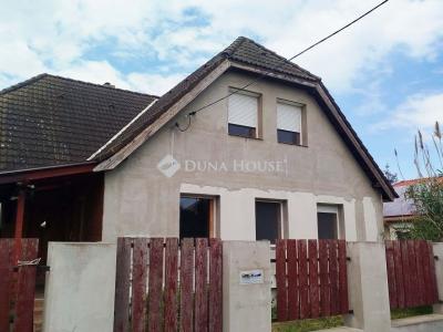 Eladó családi ház Iváncsa