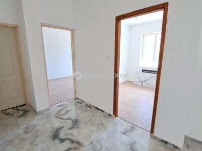 Eladó családi ház Zsámbok