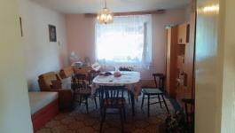 Eladó családi ház Úri