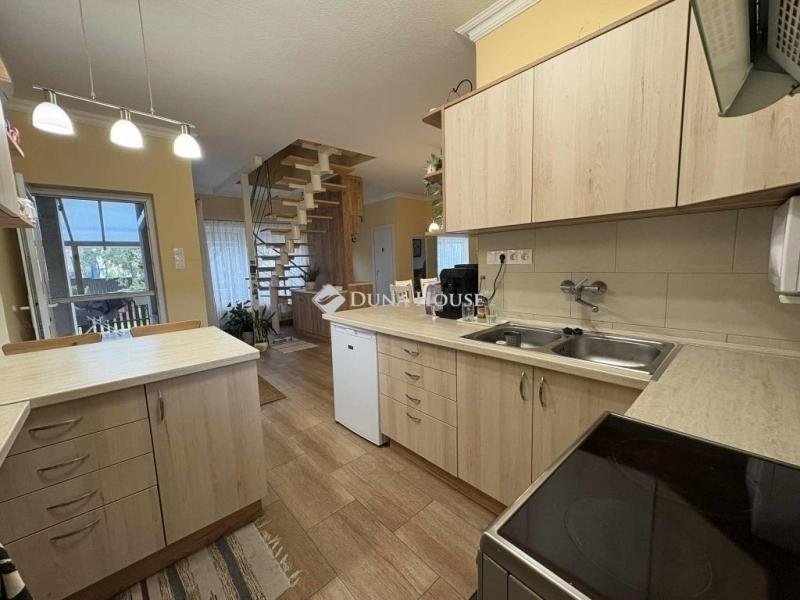 Eladó családi ház Dabas