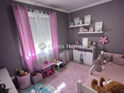 Eladó családi ház Üllő