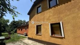 Eladó családi ház Ecser