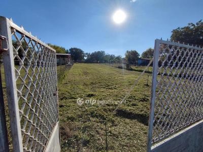 Eladó nyaraló Tóalmás