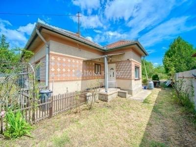 Eladó családi ház Vecsés