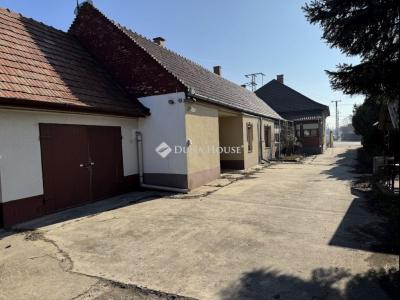 Eladó családi ház Szigetszentmiklós